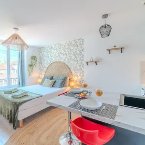 Jasmin Centre-ville - Parking & Clim Appartement